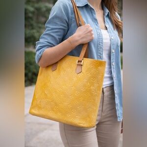 Louis Vuitton Vernis Houston Authentic with COA